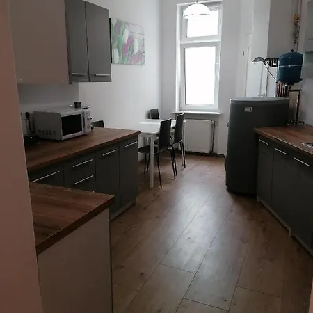 Apartamento Tulip - Jednoosobowy Nr 2 Ze Wspolna Lazienka I Kuchnia