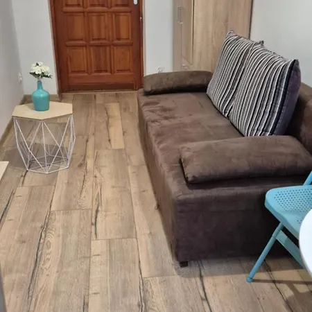 Apartamento Tulip - Jednoosobowy Nr 2 Ze Wspolna Lazienka I Kuchnia *
