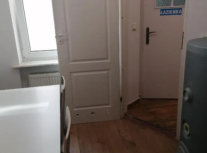 Tulip - Jednoosobowy Nr 2 Ze Wspolna Lazienka I Kuchnia Szczecin