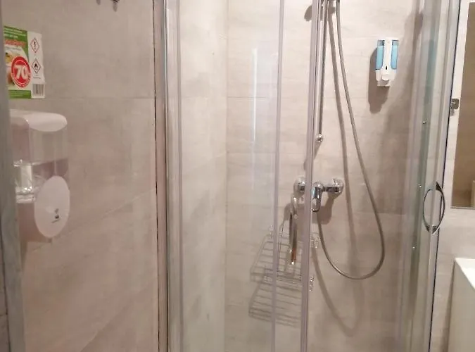 Daire Tulip - Jednoosobowy Nr 2 Ze Wspolna Lazienka I Kuchnia