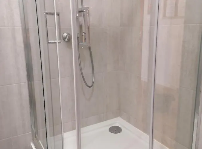 Tulip - Jednoosobowy Nr 2 Ze Wspolna Lazienka I Kuchnia *